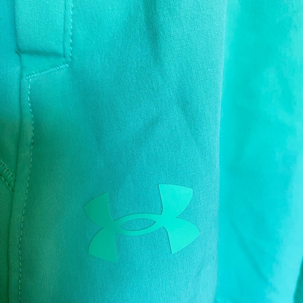 New Under Armour Play Up 3.0 Shorts. Size Large. Mint green. - Picture 8 of 8